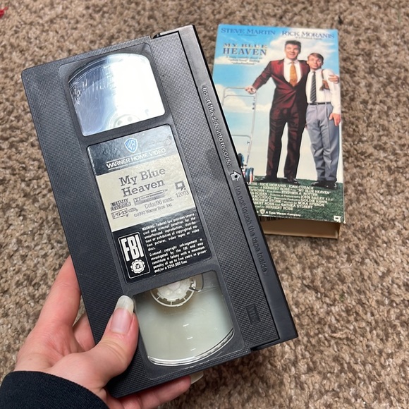 My blue Heaven, VHS, 1990 Steve Martin, Rick Moranis videotape - Picture 3 of 5